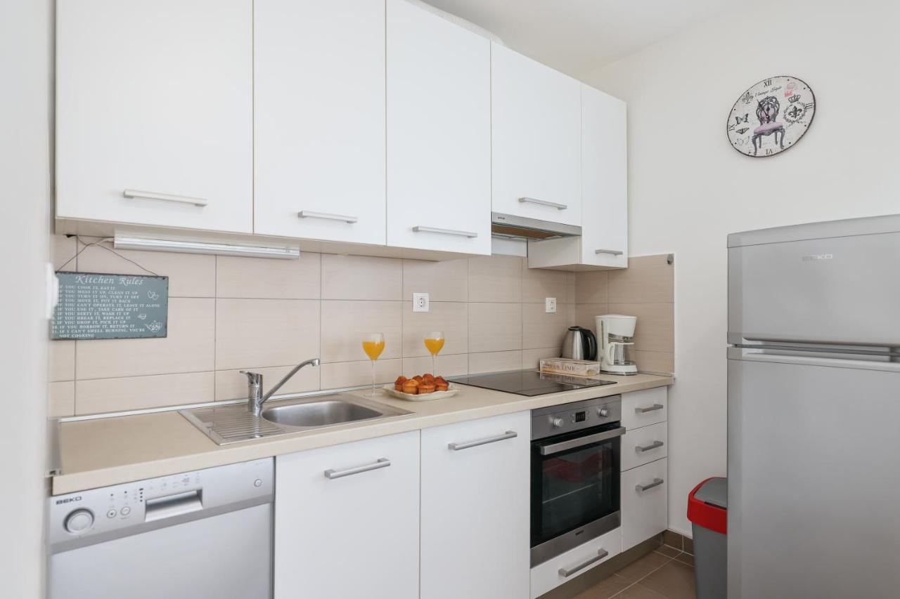 Cozy Niko Apartment - Private Parking And Balcony Zadar Exterior foto